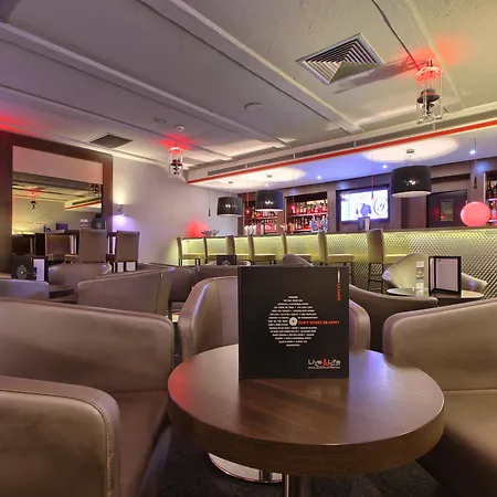 Mercure Paris Hotel 4*
