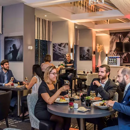 Mercure Paris 4*
