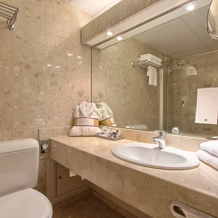 Mercure Paris Hotel