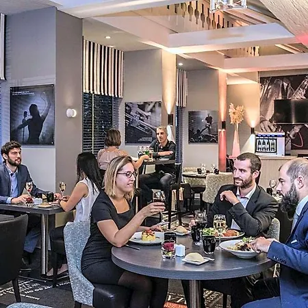 Mercure Paris 4*
