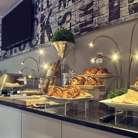 Mercure Paris 4*