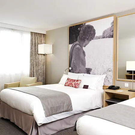 Mercure Paris 4*